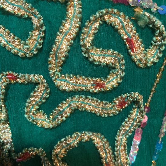 1980s Vintage Fully Embellished Sequin/Silk Emerald Green Long Sleeve Top Small - Picture 9 of 17